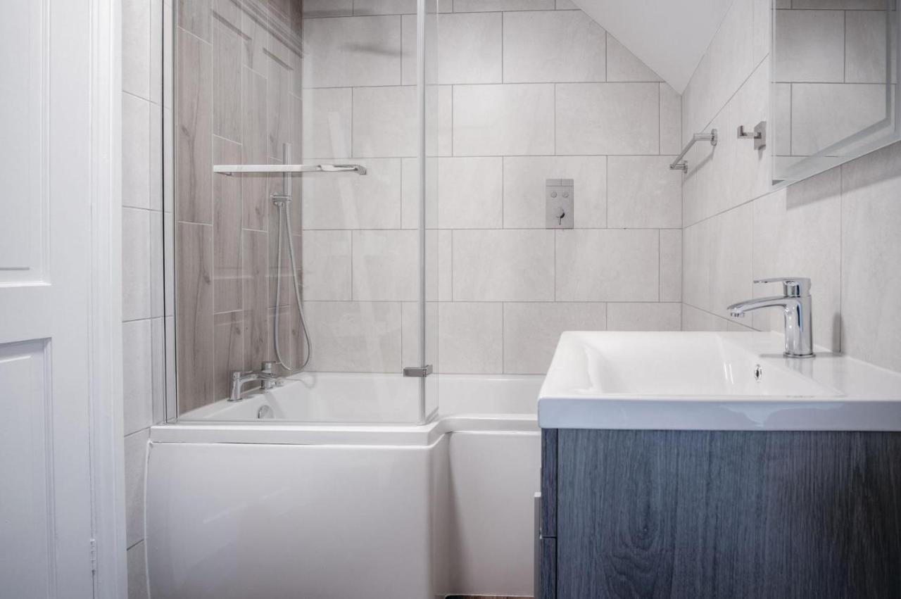 The Stables - 2 Bedroom Cottage - Princes Gate Ludchurch Eksteriør billede