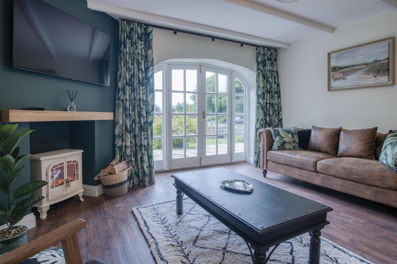 The Stables - 2 Bedroom Cottage - Princes Gate Ludchurch Eksteriør billede